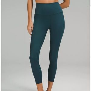 BNWT Lululemon Align 25” w/ Pockets